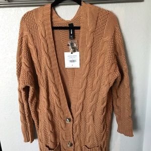 NWT AGNES & DORA M CAMEL BOYFRIEND CARDI